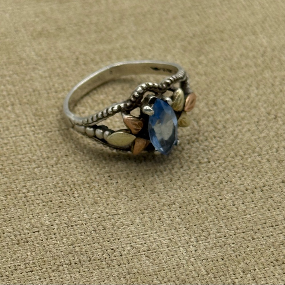 Elegant sterling Silver and Blue leaf Gemstone Ring